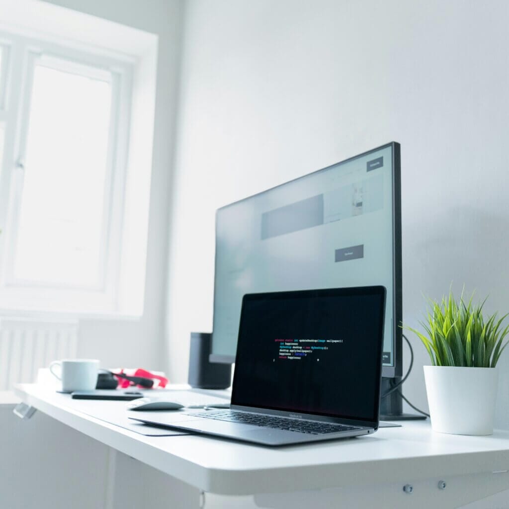 What is Responsive Web Design – desktop, tablet and mobile screens example
