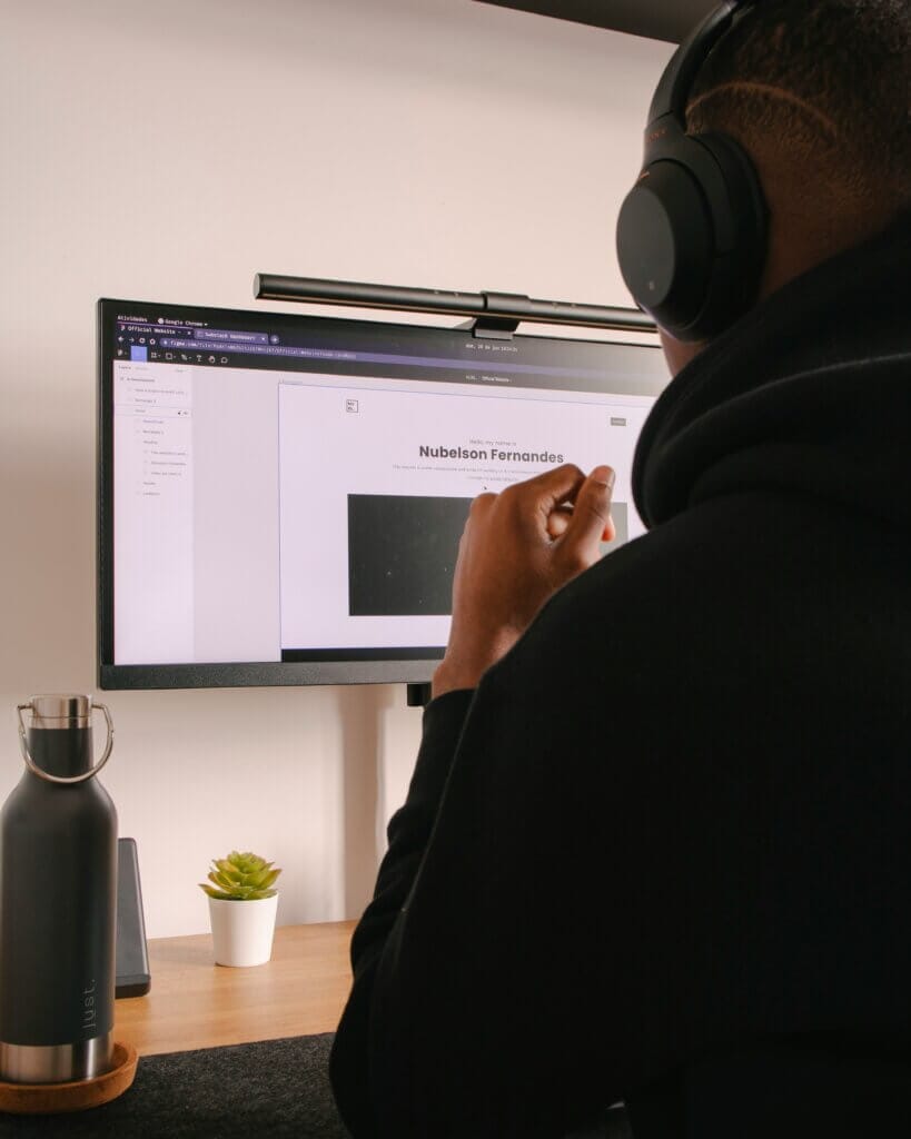 Who is a Web Designer?