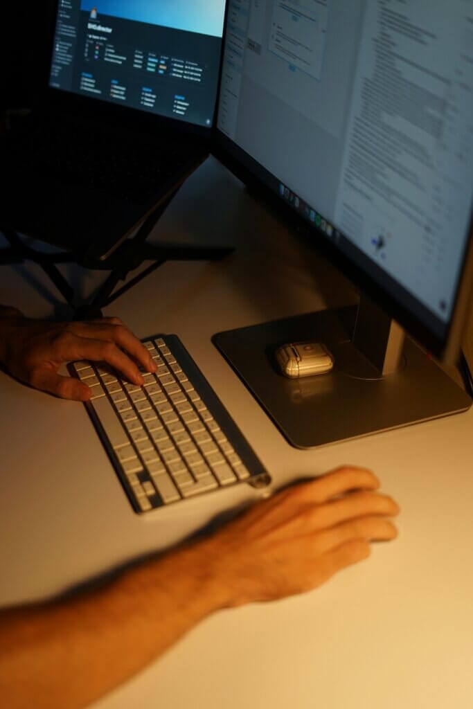 Who Earns More: Web Designer or Developer?